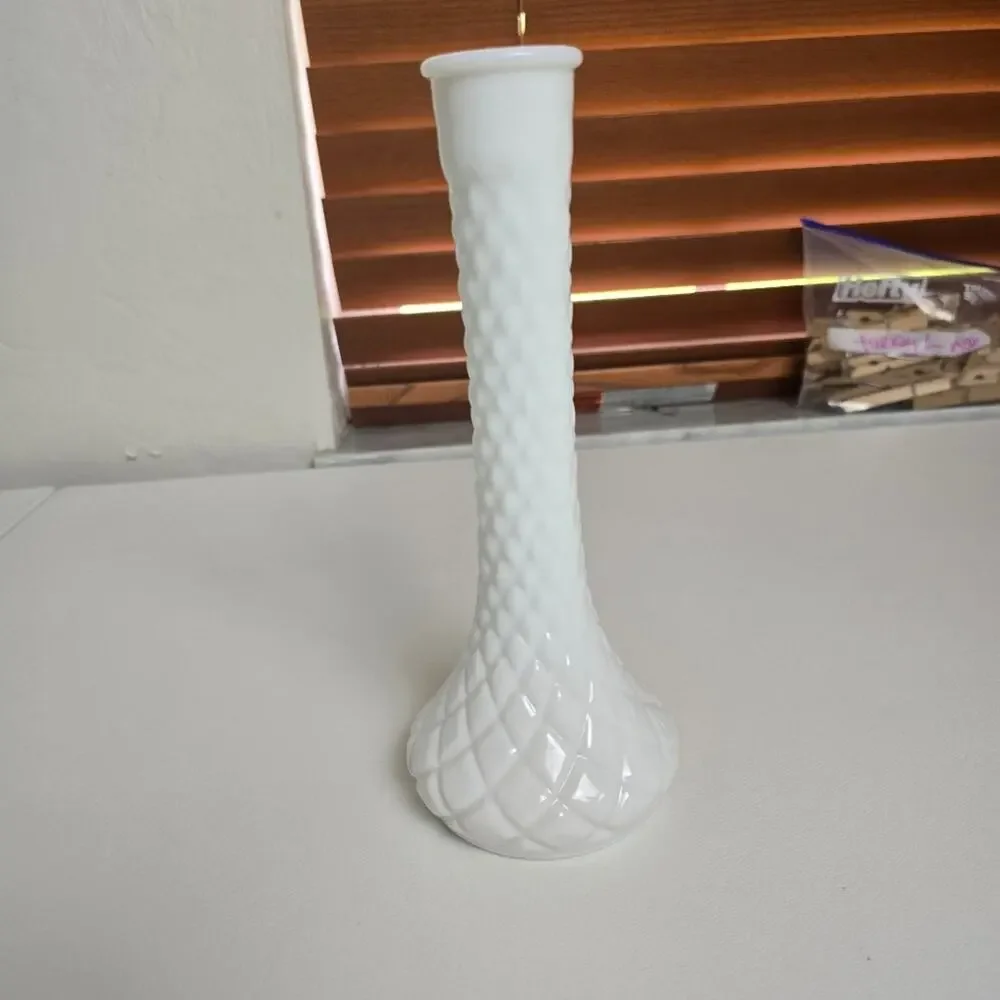 Vintage Hoosier Milk Glass Vase White Hobnail Bud Vase 8” Cottagecore Farmhouse